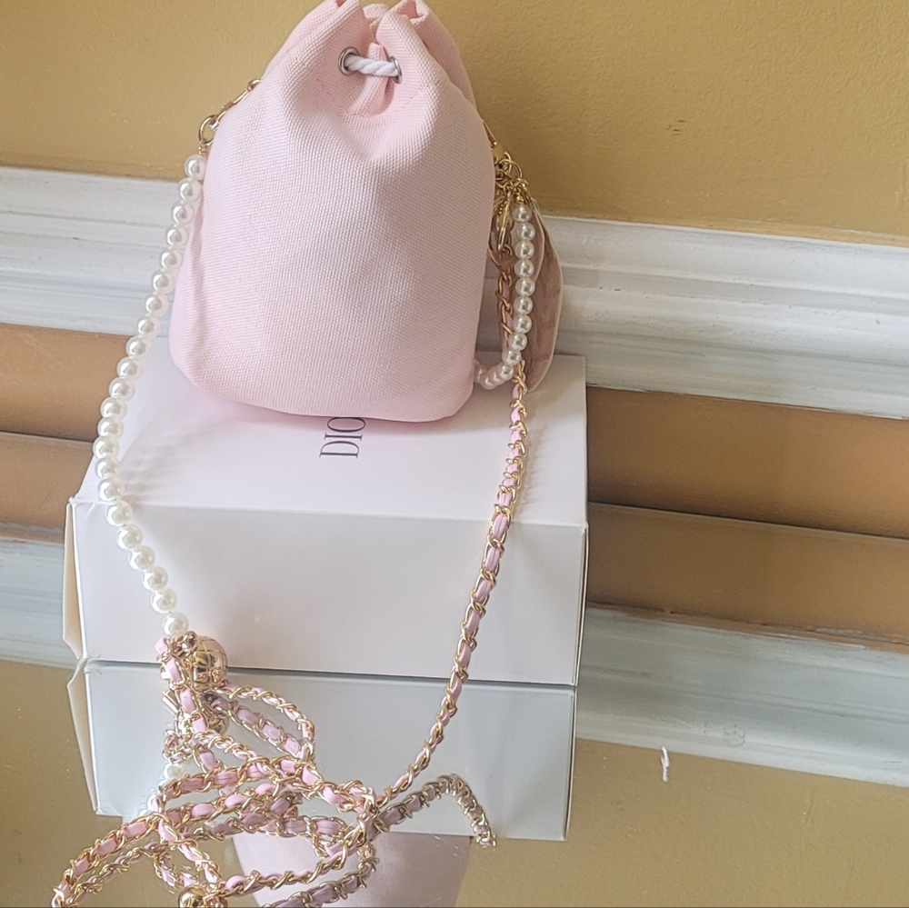 Dior - Picture 8 of 16